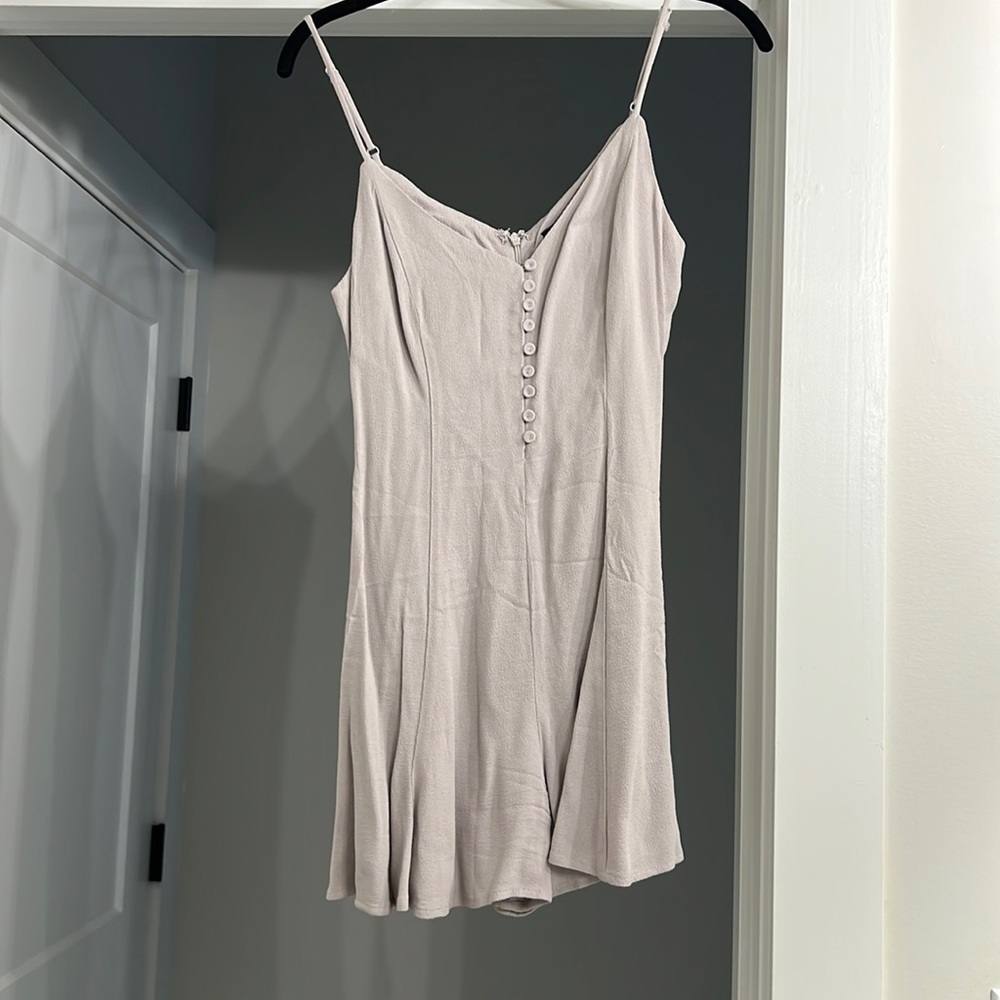 Lulu’s grey romper